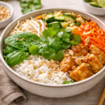 Bowl familial de poulet façon satay, riz basmati et crudités croquantes au multicuiseur Moulinex
