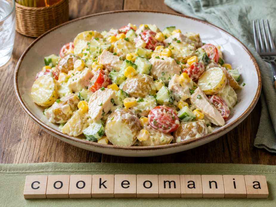 Salade de pommes de terre grenailles au poulet et concombre au Cookeo, fraîche et complète