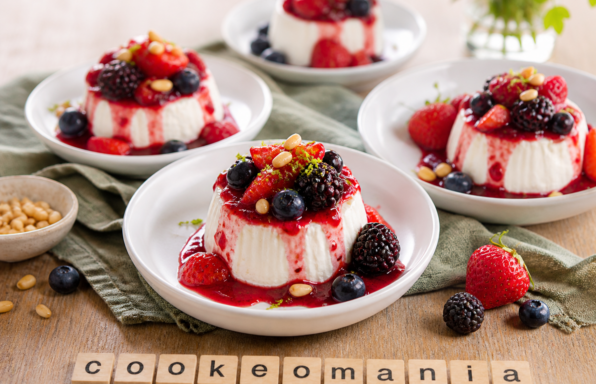 Faisselles aux fruits rouges au Cookeo, un dessert frais prêt en quelques minutes