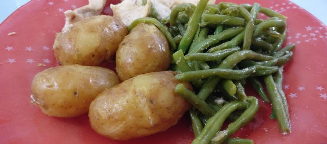Poulet pommes de terre grenaille haricots verts au cookeo