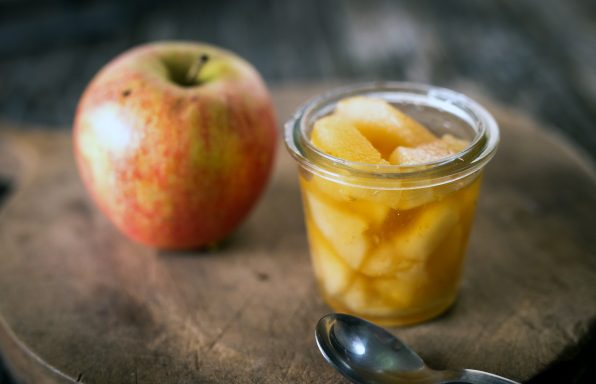 Compote de pommes caramel beurre salé au cookeo