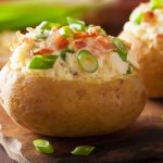 Pommes de terre farcies bacon, cheddar à l'autocuiseur Moulinex