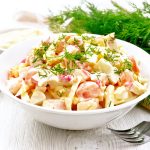 Salade de surimi et oeuf au robot multi-cuiseur cookéo