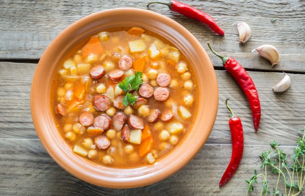 Soupe de pois chiche et saucisse fumées au cookeo