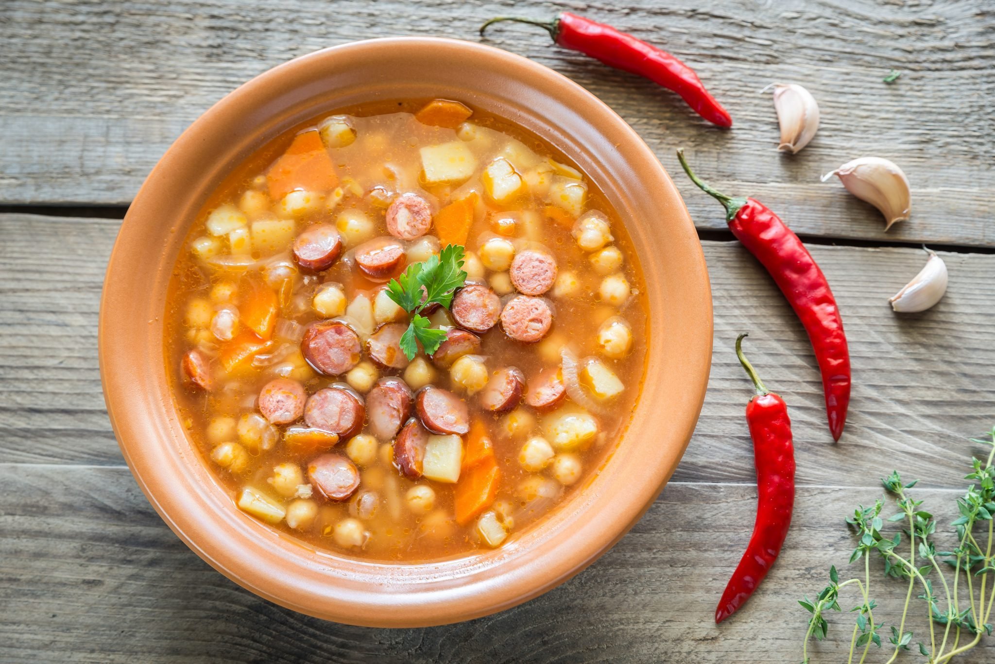 Soupe de pois chiche et saucisse fumées au cookeo