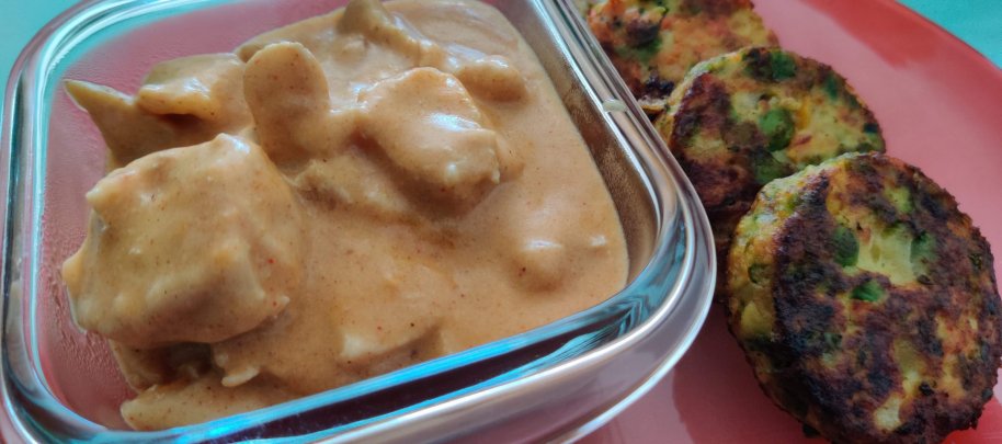 Poulet à la crème et paprika au cokeo