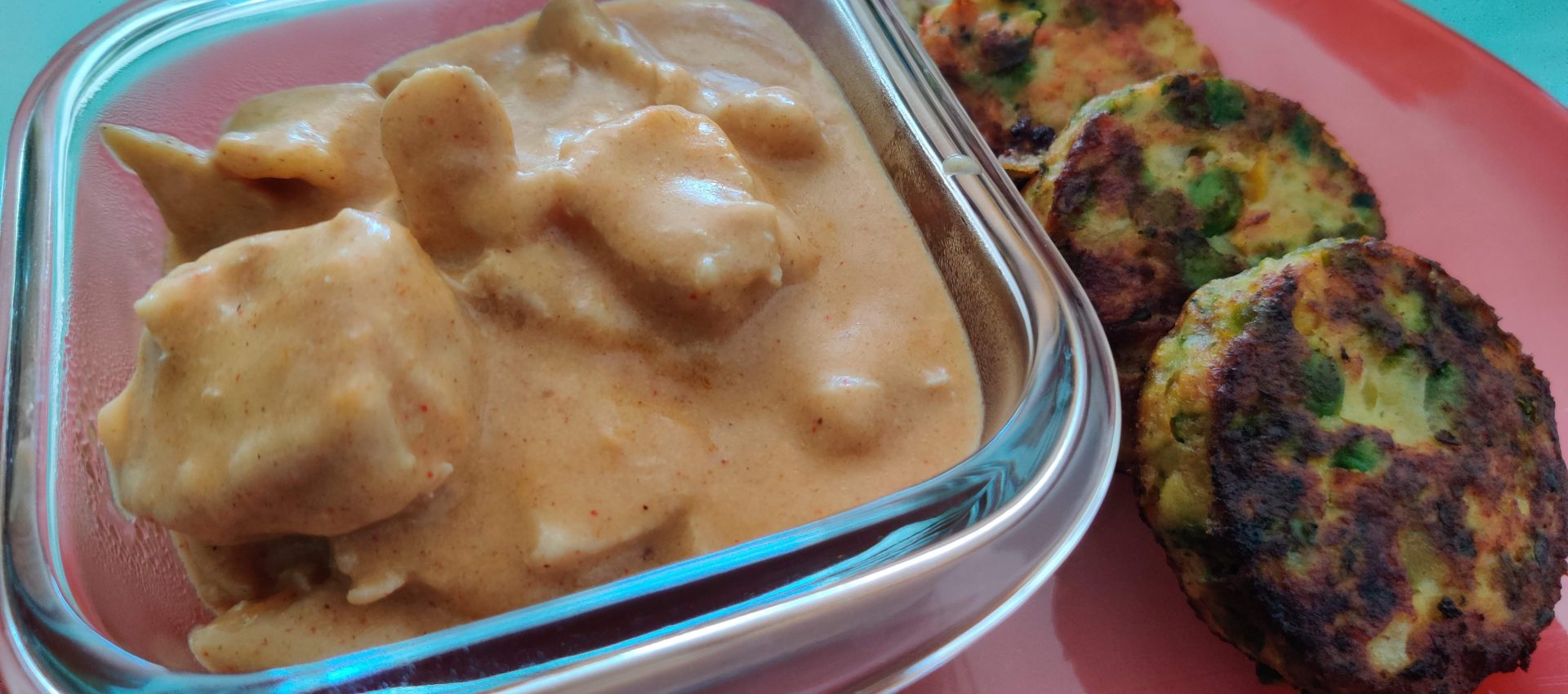 Poulet à la crème et paprika au cokeo