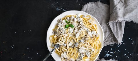 Spaghettis champignons et poulet à la crème parfumés au citron au cookeo