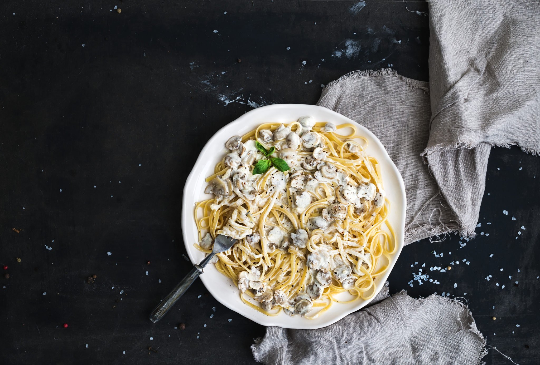 Spaghettis champignons et poulet à la crème parfumés au citron au cookeo