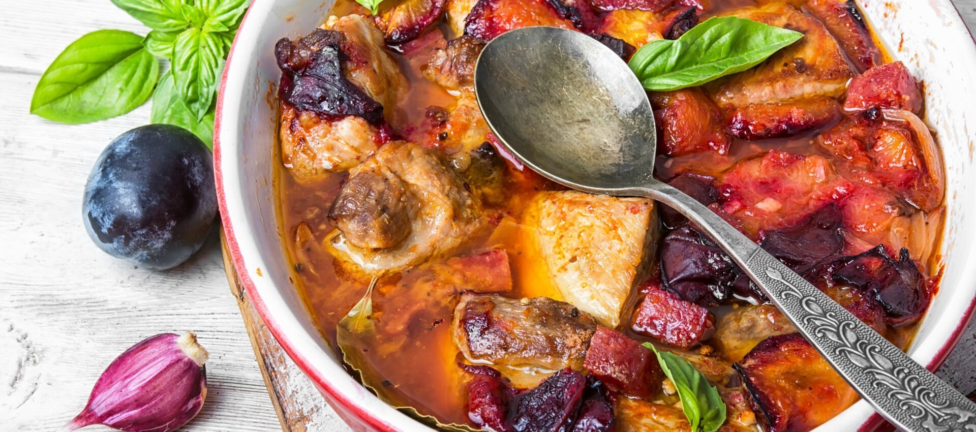 Porc aux prunes et au vin blanc au cookeo
