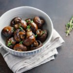 Champignons marinés et thym au cookeo