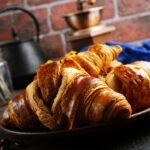 Cuisson des croissants surgelés à l&rsquo;extra crisp au robot multi-cuiseur Moulinex