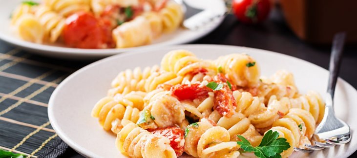 Pâtes à la feta et tomates cerises à l'extra crisp au cookeo