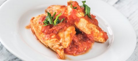Blanc de poulet sauce tomate et ail au cookeo