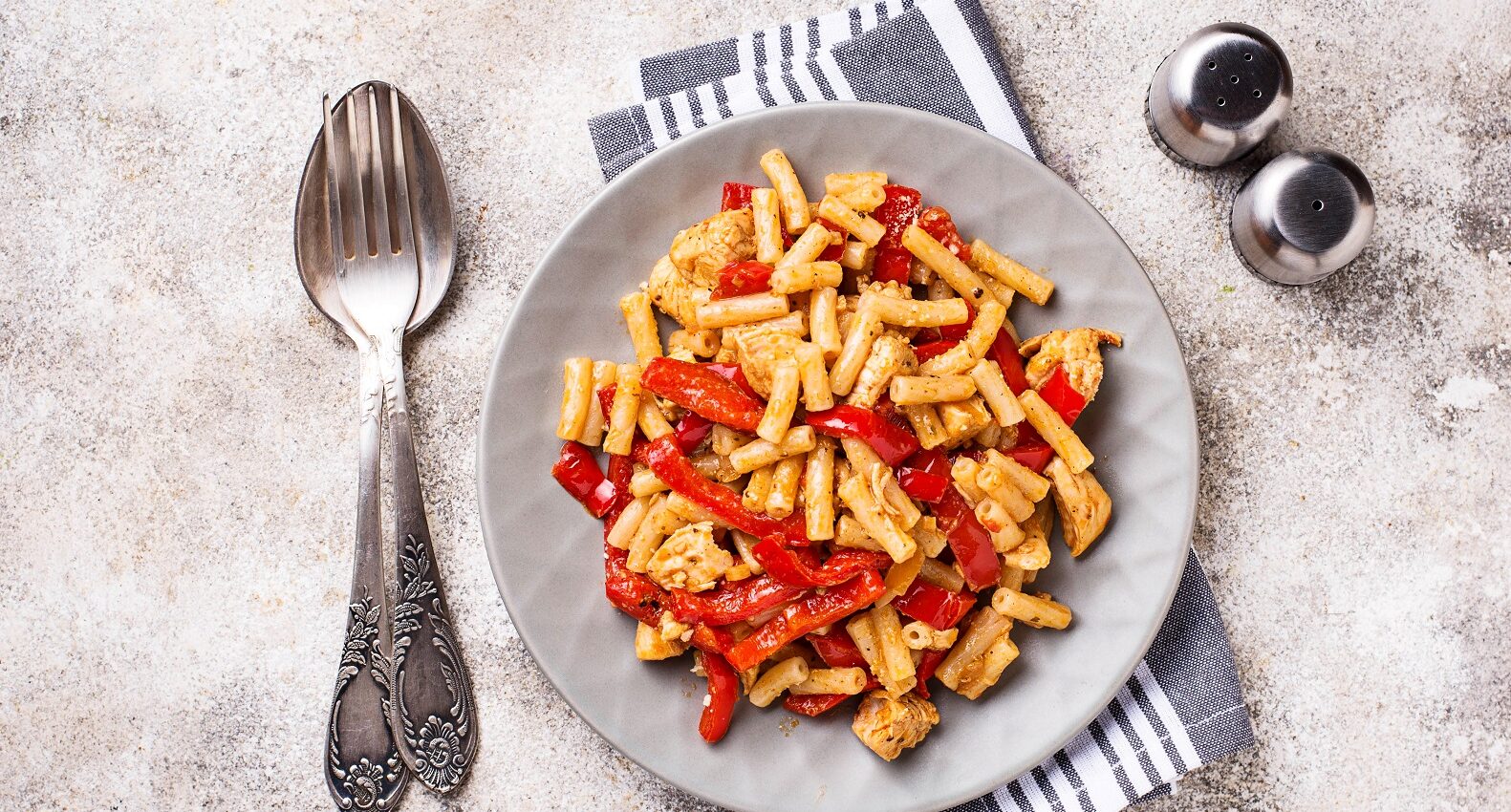 Macaroni Poulet-Poivron Rouge Express