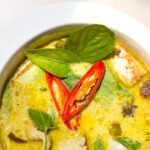 Curry de poisson et poivrons rouges à la thaïlandaise