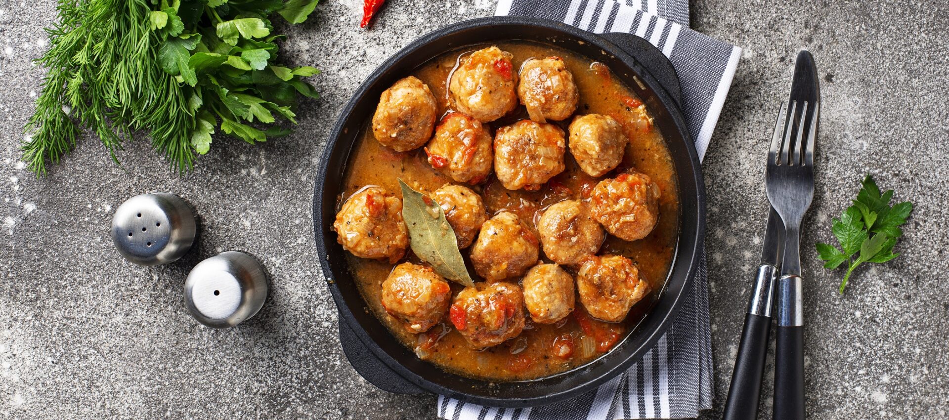 Boulettes de Poulet à la Sauce Buffalo - Recette keto