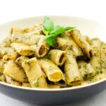 Rigatoni au pesto, poulet et parmesan au cookéo