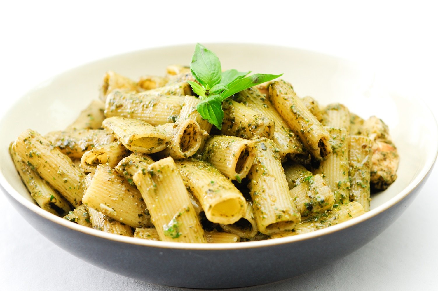 Rigatoni au pesto, poulet et parmesan au cookeo Cookeo Mania