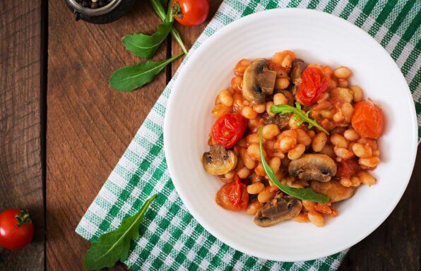 Nom de la recette: Haricots Blancs au Cookeo, Champignons de Paris et Tomates à la Sauce Tomate
