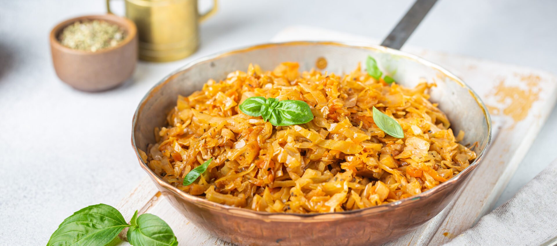 Chou Blanc Braisé au Vin Blanc