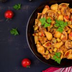 Coquilles de pâtes italiennes aux légumes en sauce tomate au robot multi-cuiseur cookéo