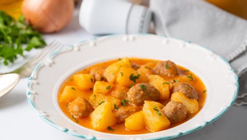Köfte et Patates à la Turque au cookeo