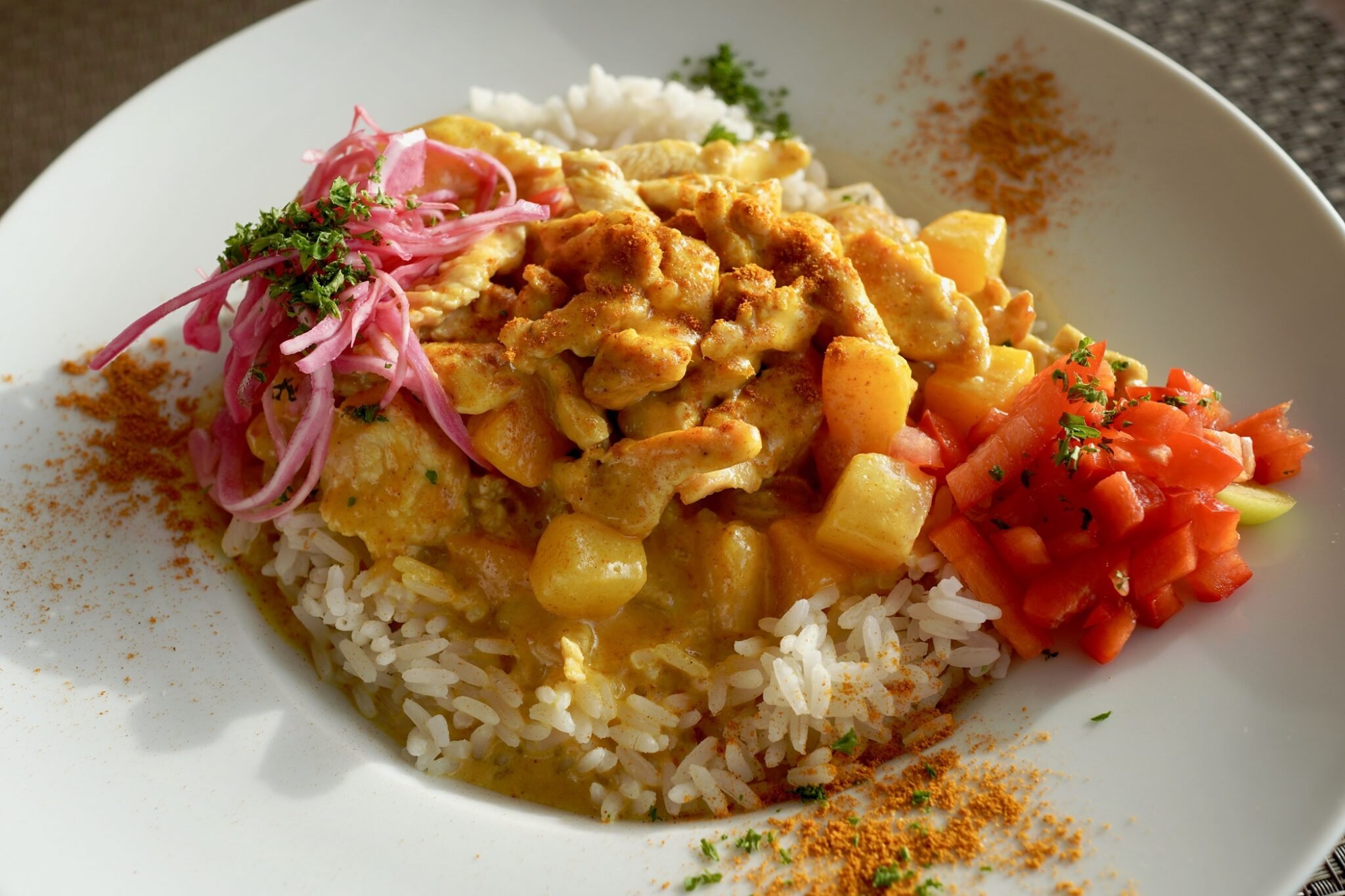 Poulet au Curry et à la Pomme : Une Symphonie de Saveurs