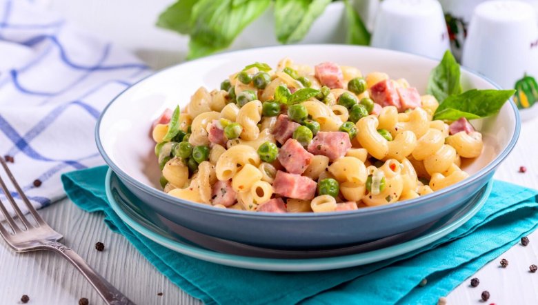 Pâtes Crémeuses aux Petits Pois et Dés de Jambon