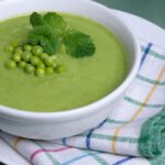 Soupe Veloutée de Petits Pois et Menthe