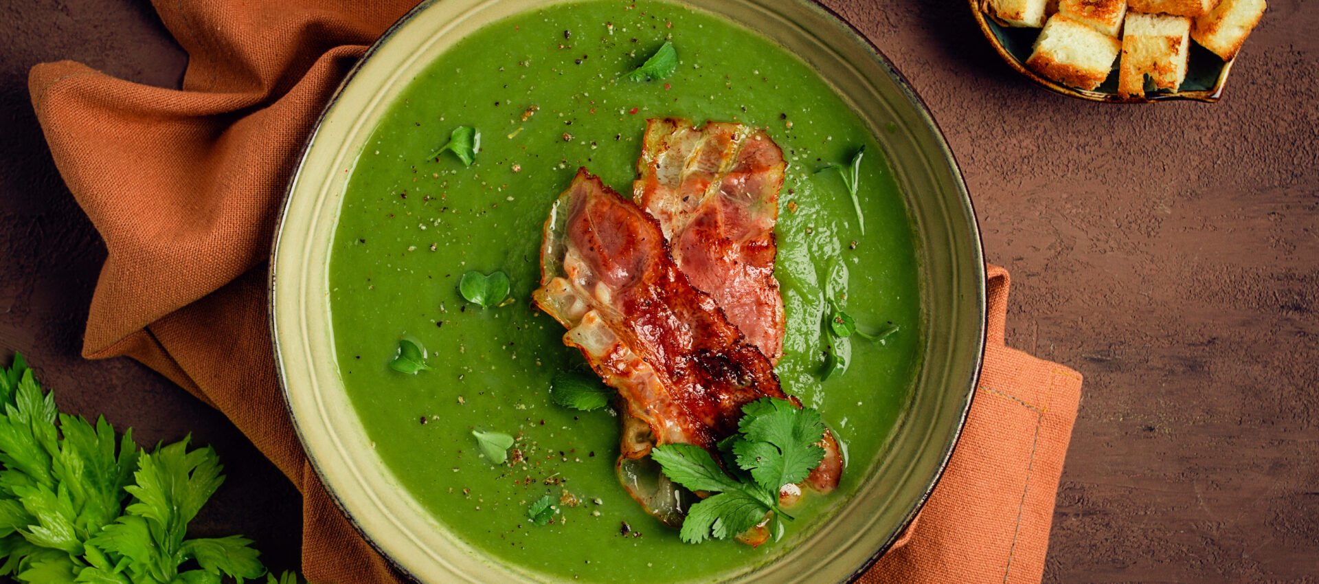 Velouté Vert et Bacon Croquant