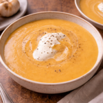 Velouté rustique à l’ail fumé au robot multi-cuiseur Moulinex