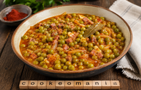 Petits pois mijotés au jambon et au paprika